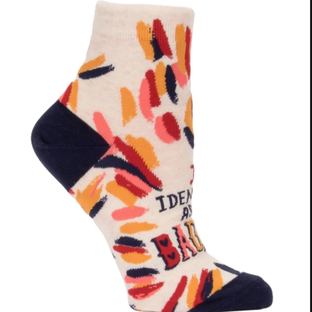 NWT  Blue Q  Women's  Graphic  Ankle  Socks   Multicolor